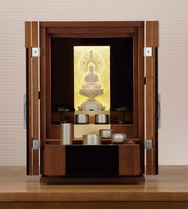美術品のように洗練されたお仏壇を特別展示中 | 【公式】朱宮神仏具店